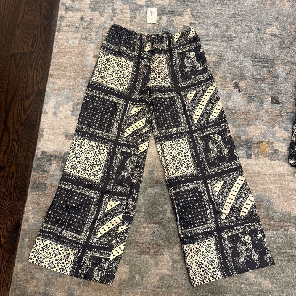 NWT Kith Michu Batik Block Print Set - Picture 7 of 16